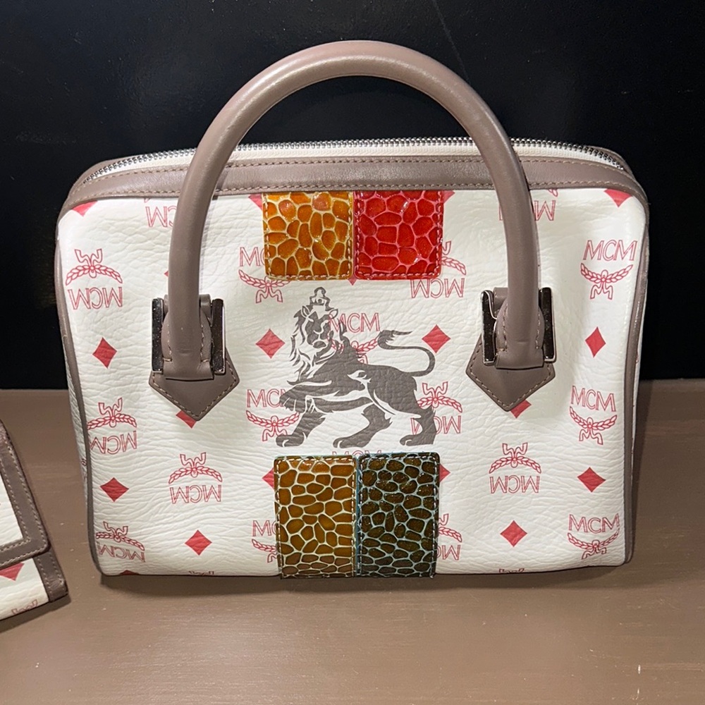 MCM Women's Handbag with Wallet - Picture 3 of 15